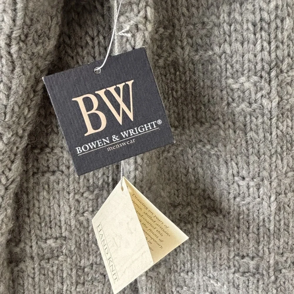 Bowen & Wright Menswear Size‎ Medium 100% Hand Knit Wool Sweater Gray Mock Neck